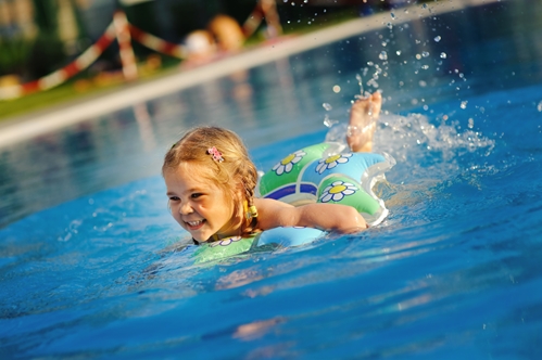 girl-solar-pool-heating-ameco-solar
